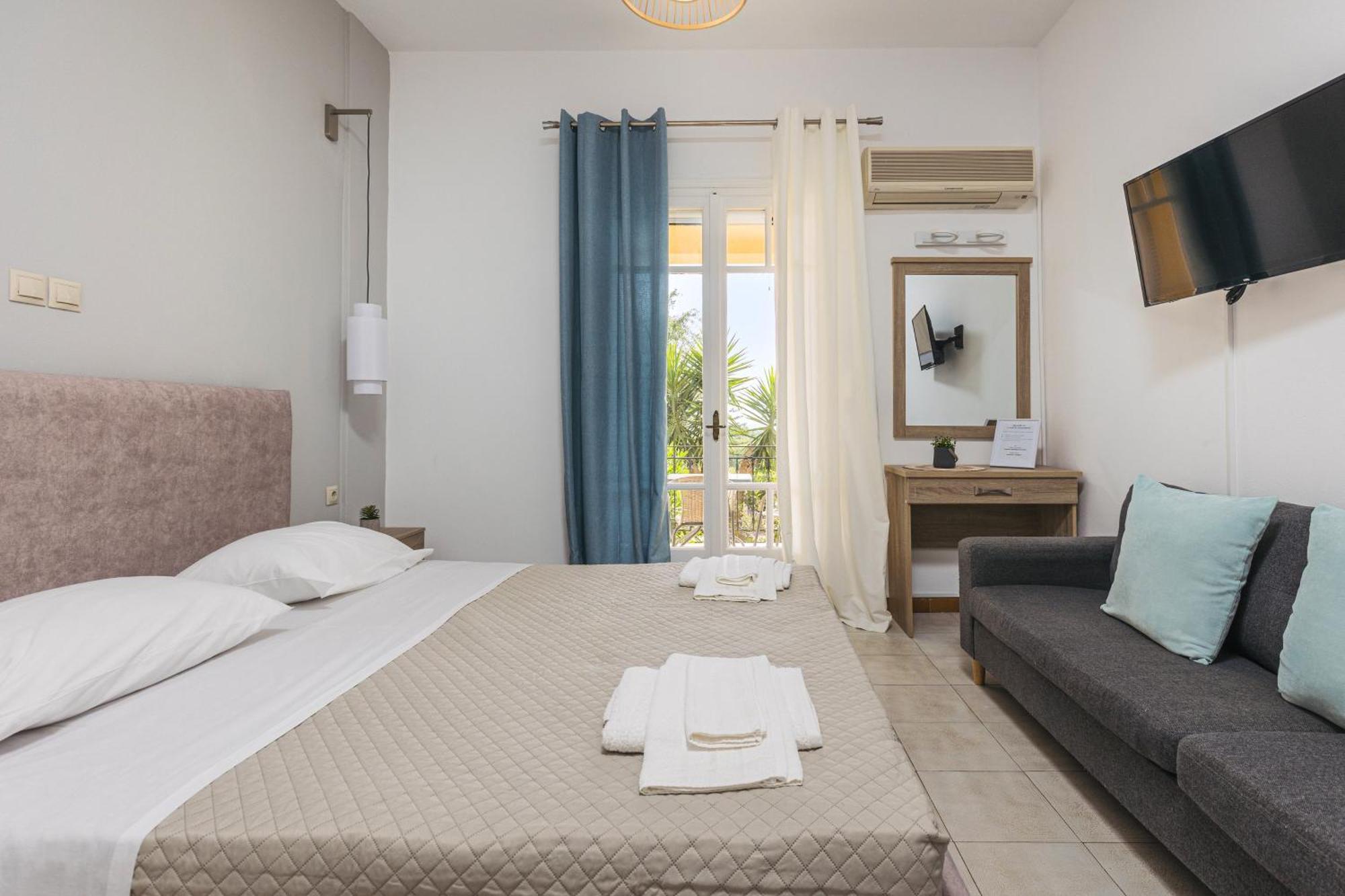 P Koklas Apartment Zakynthos