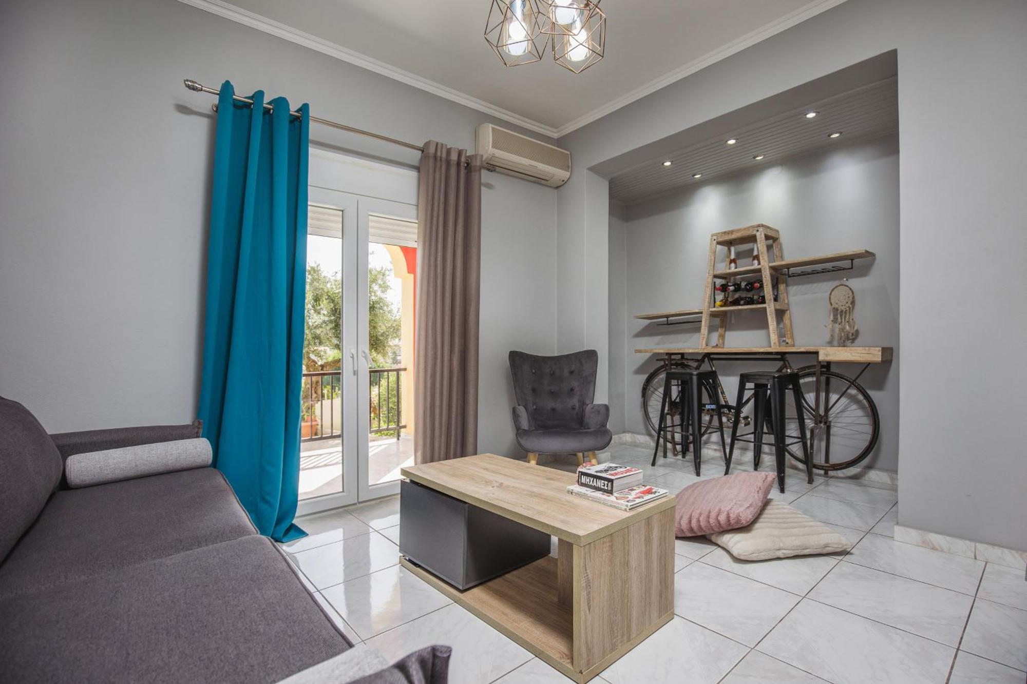 P Koklas Apartment *